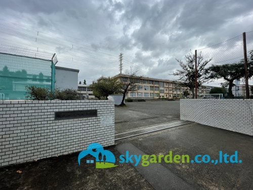 【小学校】藤沢市立大庭小学校まで740ｍ