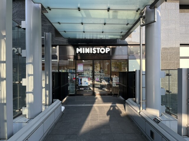 【コンビニエンスストア】ミニストップ　シティタワーズ東京ベイ店まで117ｍ