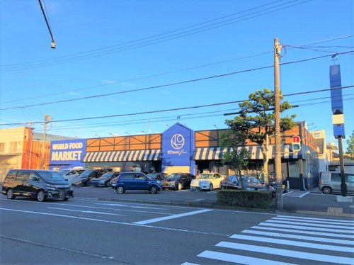 【スーパー】KOマート　沓谷店まで830ｍ