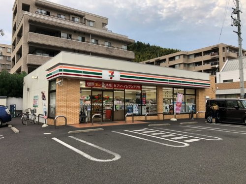 【コンビニエンスストア】セブンイレブン　静岡長沼店まで284ｍ