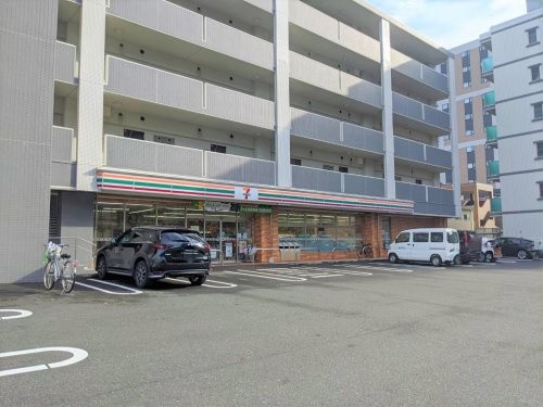 【コンビニエンスストア】セブンイレブン　静岡グランシップ前店まで438ｍ