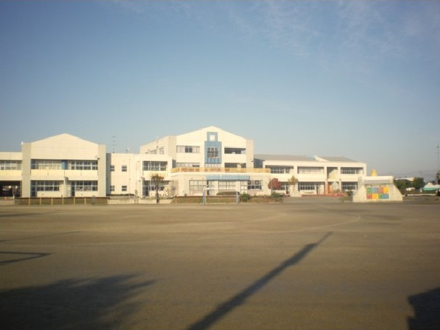 【小学校】加須市立加須南小学校まで1272ｍ