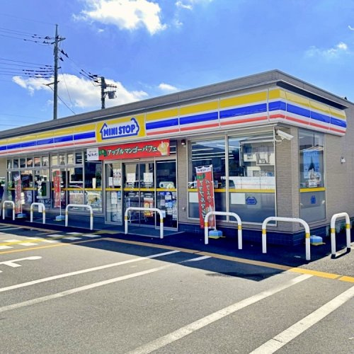 【コンビニエンスストア】ミニストップ　伊奈本町店まで703ｍ