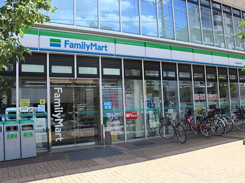 【コンビニエンスストア】ファミリーマート　川口金山町店まで333ｍ