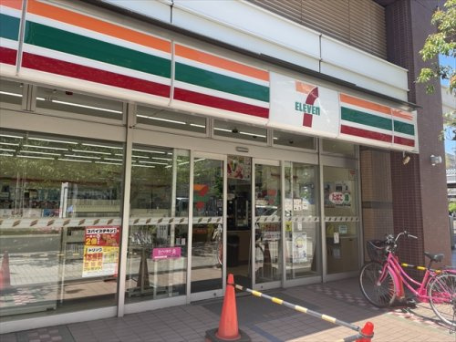 【コンビニエンスストア】セブンイレブン　川口駅東口店まで323ｍ