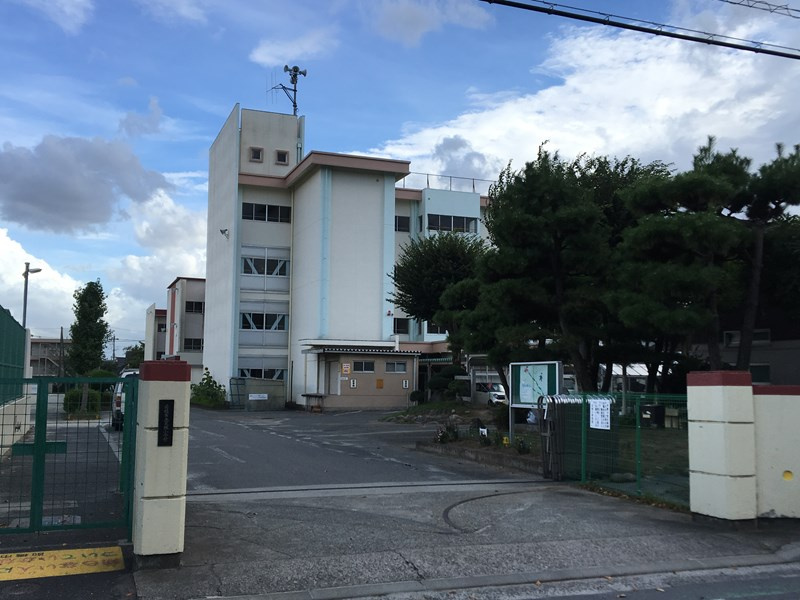 【小学校】荒牧小学校まで770ｍ