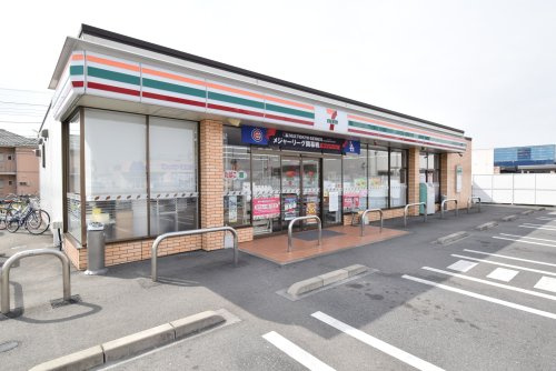 【コンビニエンスストア】セブンイレブン　前橋西片貝1丁目店まで310ｍ