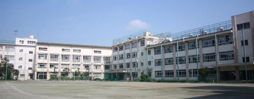 【中学校】千川中まで838ｍ