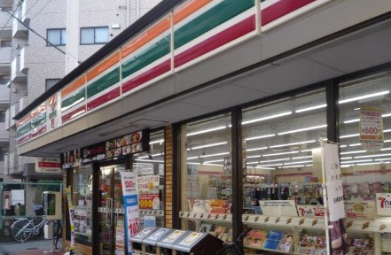 【コンビニエンスストア】セブンイレブン　板橋大山店まで374ｍ