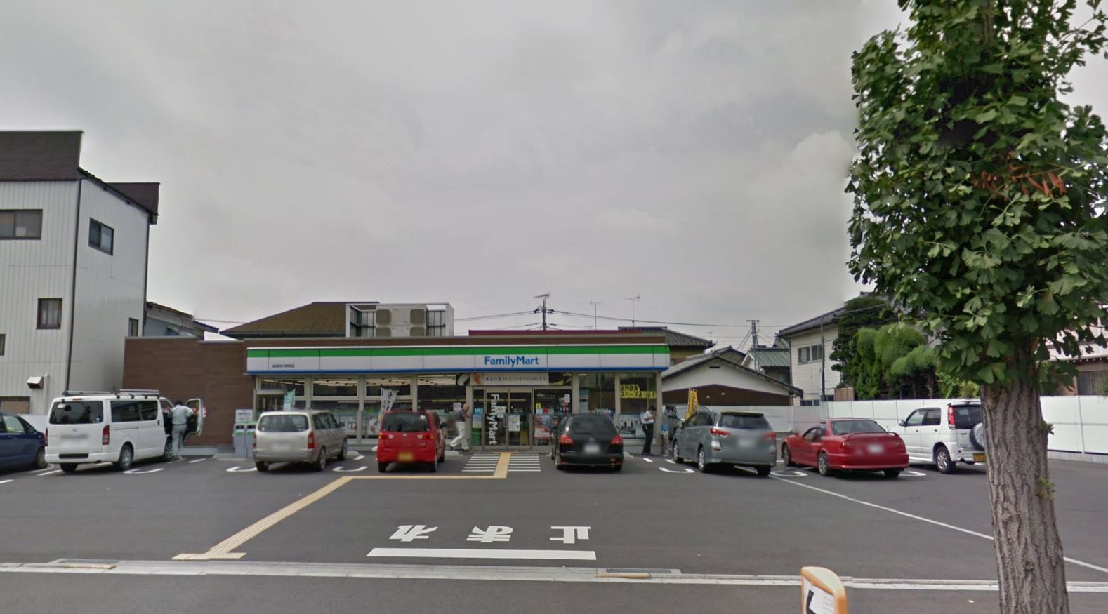【コンビニエンスストア】ファミリーマート　加須向川岸町店まで197ｍ