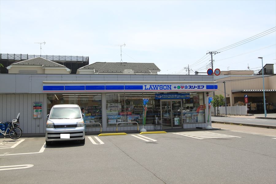 【コンビニエンスストア】ローソン・スリーエフ　所沢中新井一丁目店まで477ｍ