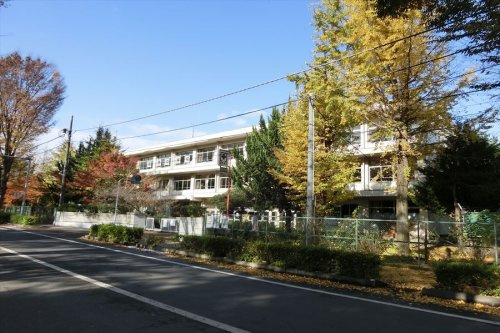【中学校】所沢市立美原中学校まで735ｍ