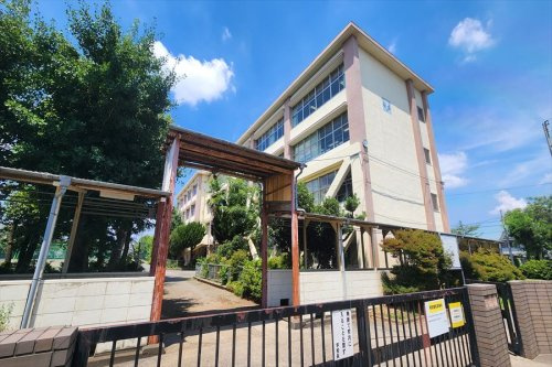【中学校】東大和市立第三中学校まで576ｍ