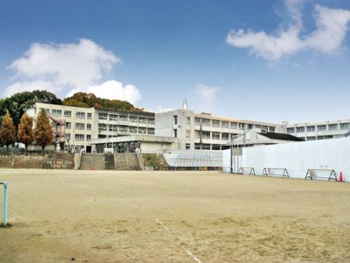 【小学校】堺市立三原台小学校まで746ｍ