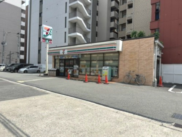 【コンビニエンスストア】セブンイレブン　大阪西中島6丁目店まで242ｍ