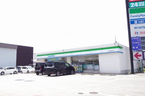 【コンビニエンスストア】ファミリーマート　小浦貝塚石才店まで739ｍ