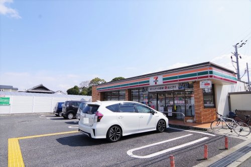 【コンビニエンスストア】セブンイレブン　泉佐野中庄店まで373ｍ