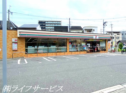 【コンビニエンスストア】セブンイレブン　大阪木川西淀川通店まで828ｍ