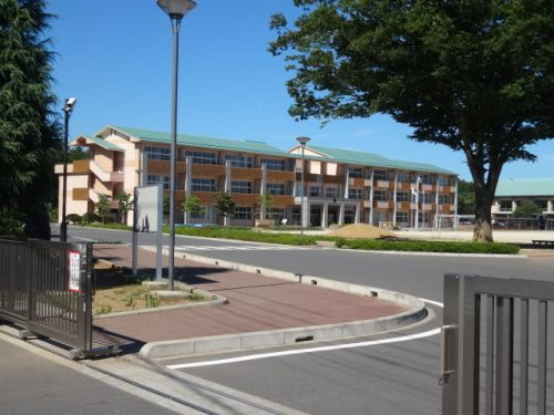 【小学校】堅倉小学校まで3731ｍ