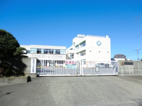 【小学校】伊勢崎市立広瀬小学校まで694ｍ