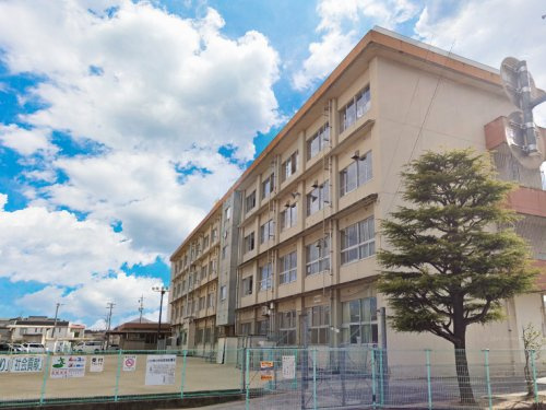 【小学校】福山市立川口東小学校まで600ｍ