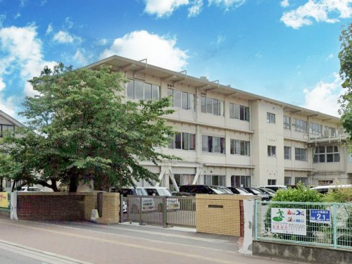 【小学校】福山市立西小学校まで521ｍ