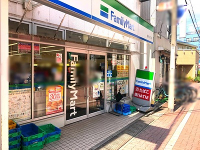 【コンビニエンスストア】ファミリーマート　亀有五丁目店まで178ｍ