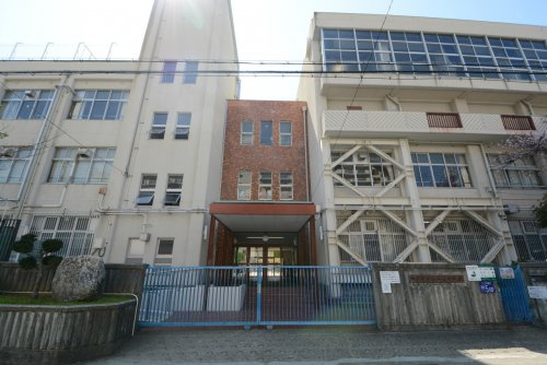 【小学校】神戸市立本山南小学校まで430ｍ