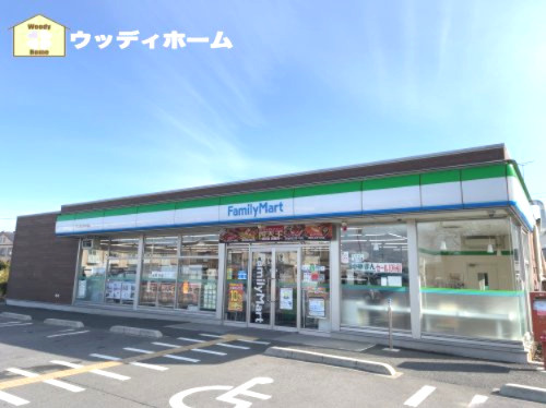 【コンビニエンスストア】ファミリーマート　TKS春日部牛島店まで404ｍ