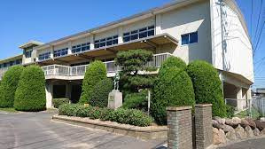 【小学校】取手市立久賀小学校まで2100ｍ