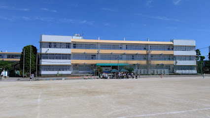 【小学校】小室小学校まで600ｍ