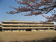 【小学校】黒浜西小学校まで779ｍ