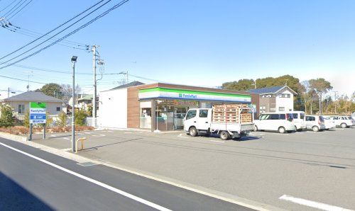 【コンビニエンスストア】ファミリーマート　蓮田閏戸店まで737ｍ