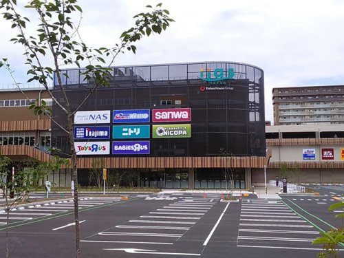 【ショッピングセンター】iias(イーアス)　高尾まで2022ｍ