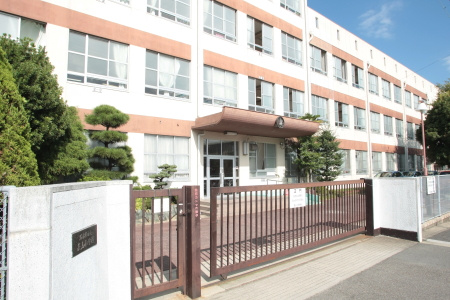 【小学校】名古屋市立　表山小学校まで662ｍ