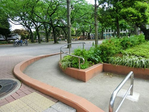 【公園】常盤台公園まで330ｍ