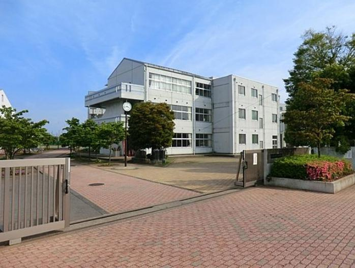【中学校】守谷市立けやき台中学校まで850ｍ