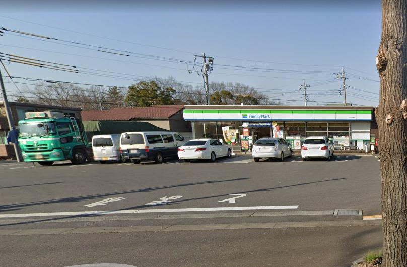 【コンビニエンスストア】ファミリーマート　守谷鈴塚店まで790ｍ