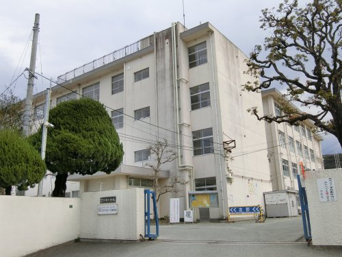 【小学校】福岡市立小笹小学校まで1300ｍ