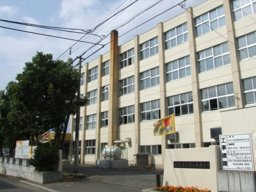 【小学校】札幌市立琴似中央小学校まで808ｍ