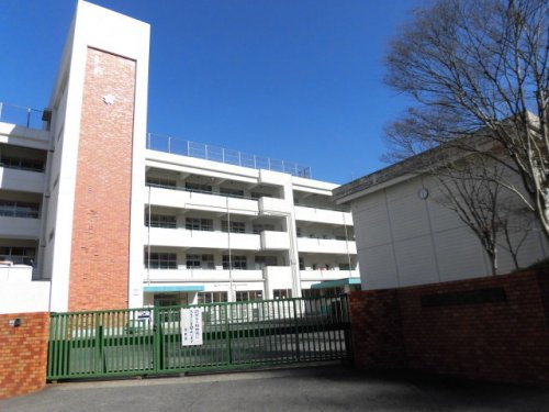 【中学校】五月が丘中学校まで1384ｍ
