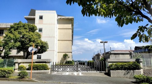 【中学校】厚木市立森の里中学校まで715ｍ