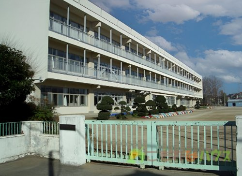 【小学校】上尾市立上尾小学校まで472ｍ
