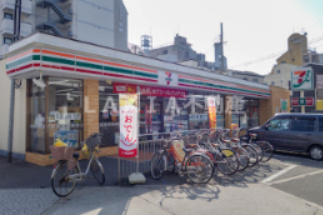 【コンビニエンスストア】セブンイレブン　大阪夕凪1丁目店まで2737ｍ