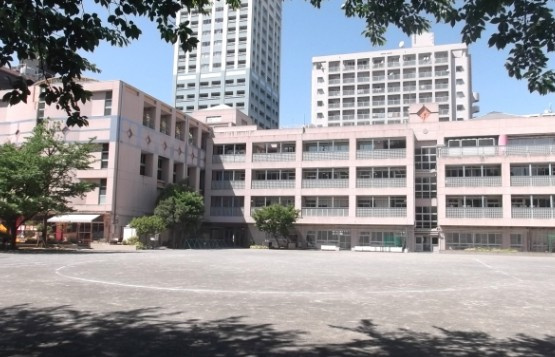 【小学校】新宿区立花園小学校まで860ｍ