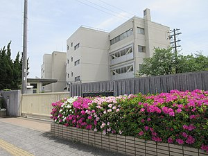 【中学校】宝塚市立高司中学校まで363ｍ