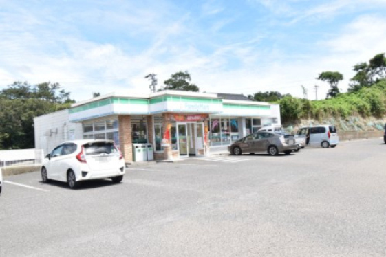 【コンビニエンスストア】ファミリーマート　高山店まで335ｍ