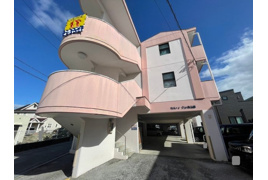 カスティージョ真玉橋の外観