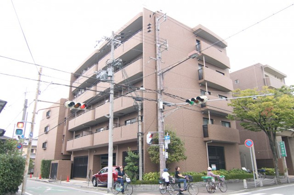 フローラルコート橘の外観