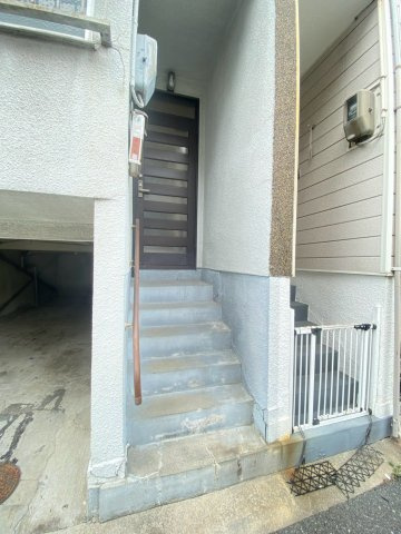 【尺谷テラスのエントランス】